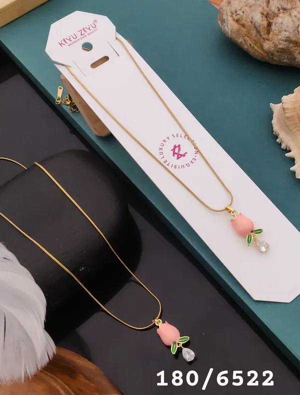 Cute_Pink_Tulip_Pendant_Gold_Chain_Necklace