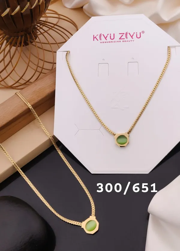 Kivu_Zivu_Gold-Toned_Chain_Necklace_With_Green_Stone_Pendant