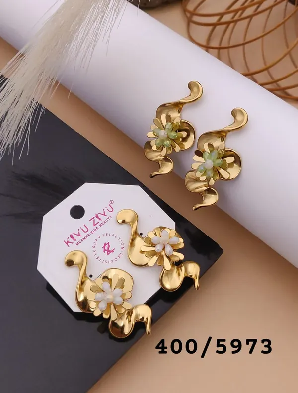 Gold-Toned_Floral_Earrings_With_Green_Center_Stone