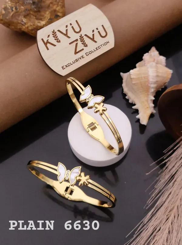 Kiyu_Ziyu_Exclusive_Collection_Gold-Plated_Butterfly_Bangle_Set_(Plain_6630)