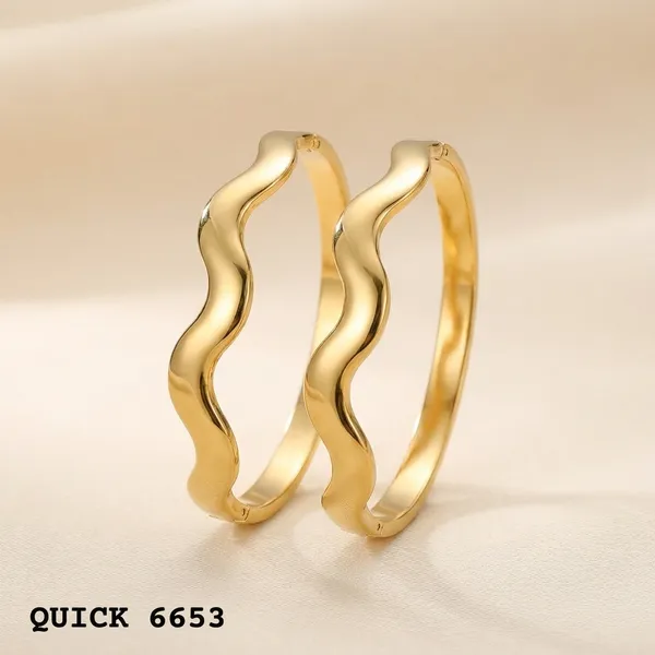Kivu_Zinu_Exclusive_Collection_Gold-Tone_Wavy_Clip-On_Bracelets_-_Quick_6653