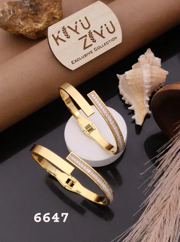 Kyu_Ziyu_Exclusive_Collection_Gold-Tone_Bangle_Set_With_Crystal_Embellishments_(Set_Of_2)