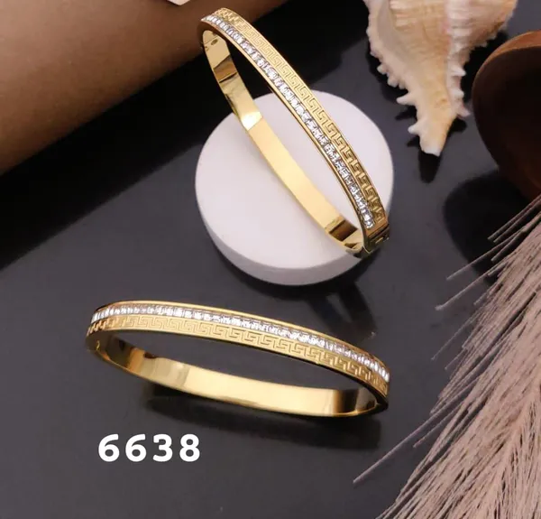 Elegant_Gold-Tone_Bangle_With_Sparkling_Crystal_Detailing_-_Set_Of_2