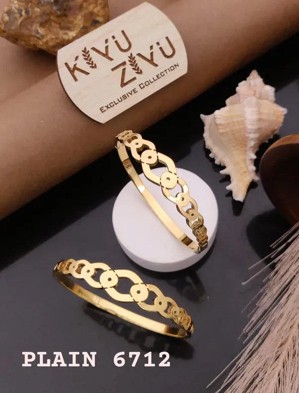 Kiyu_Ziyu_Exclusive_Collection_Gold-Plated_Personalized_Name_Bracelet_-_Plain_6712