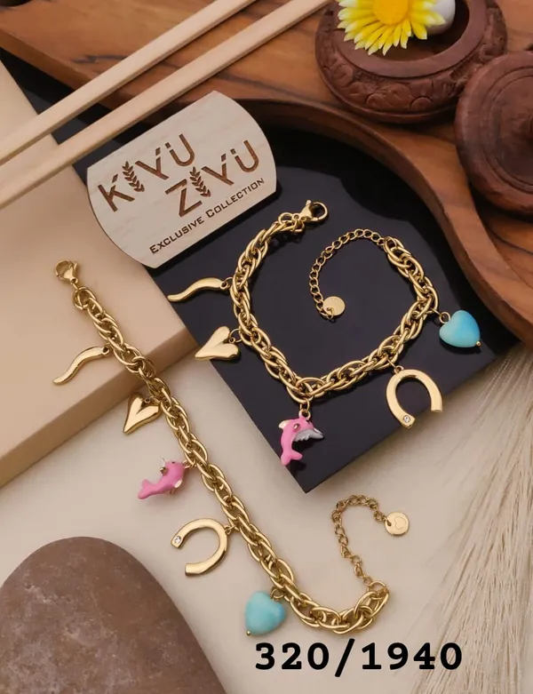 Kiyu_Ziyu_Exclusive_Collection_Charm_Bracelet_Set_-_Gold_Plated_With_Dolphin,_Heart,_And_Moon_Charms