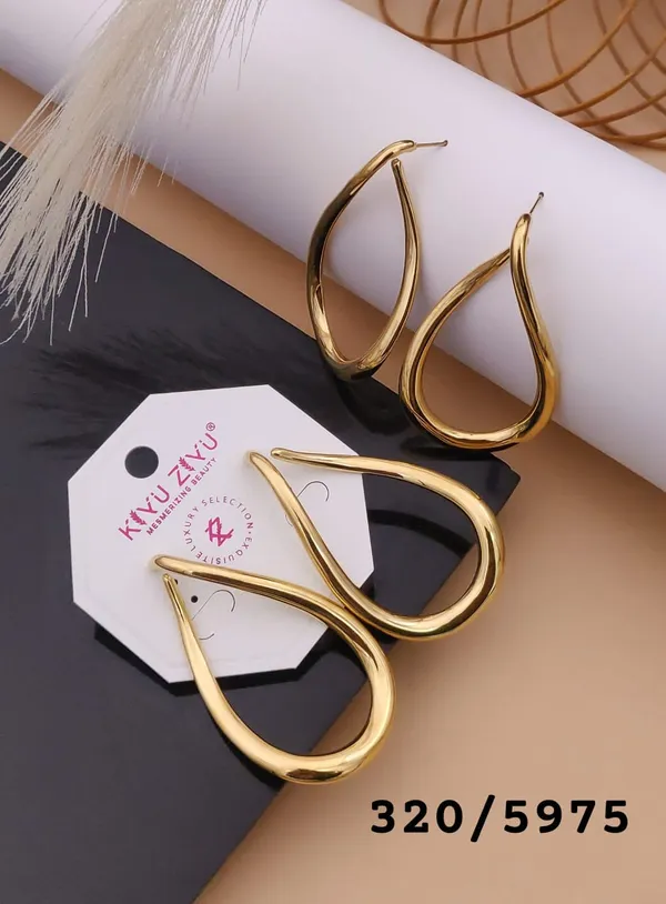 Golden_Teardrop_Hoop_Earrings_-_Set_Of_3