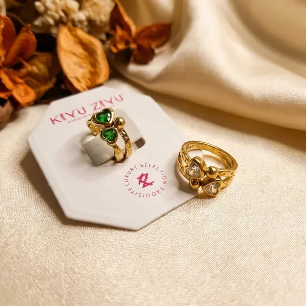 Heart-Shaped_Stone_Ring_-_Gold_Finish_(Set_Of_2)