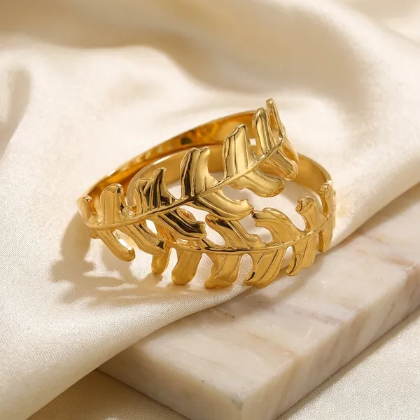Exclusive_Collection_Gold-Plated_Leaf_Design_Adjustable_Ring_Set