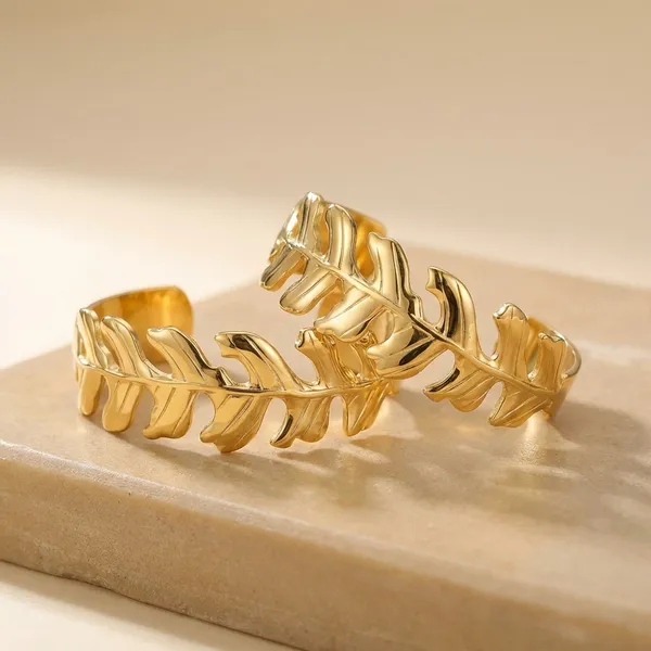 Exclusive_Collection_Gold-Plated_Leaf_Design_Adjustable_Ring_Set