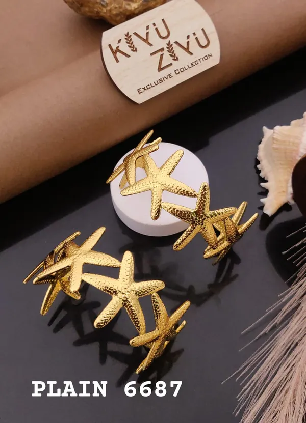 Kyu_Zyu_Exclusive_Collection_Gold-Tone_Starfish_Bracelet