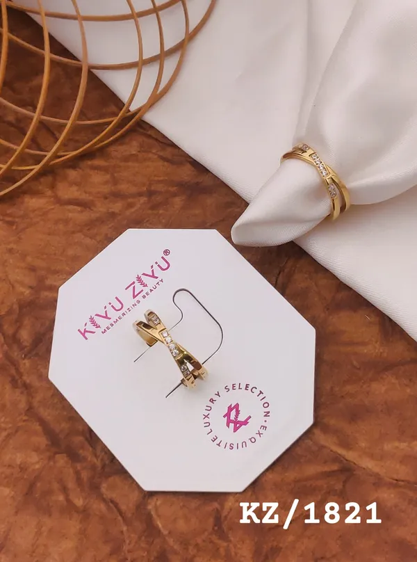 Gold-Toned_Textured_Ring_With_Matching_Ear_Cuff_Set