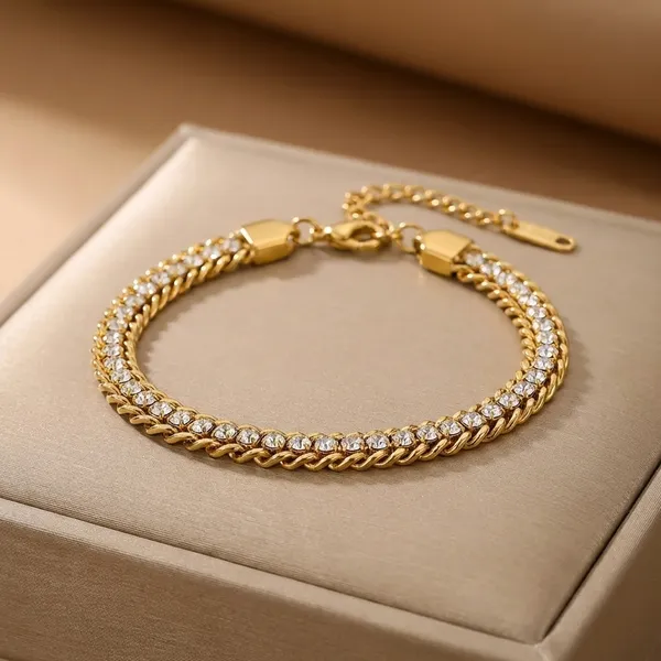 Elegant_Gold-Toned_Chain_Necklace_And_Bracelet_Set