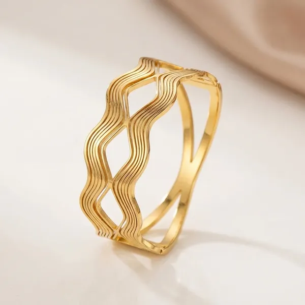 Elegant_Gold-Tone_Wavy_Cuff_Bracelet_Set_-_Kivu_Zivu_Exclusive_Collection_(Code:_6703)