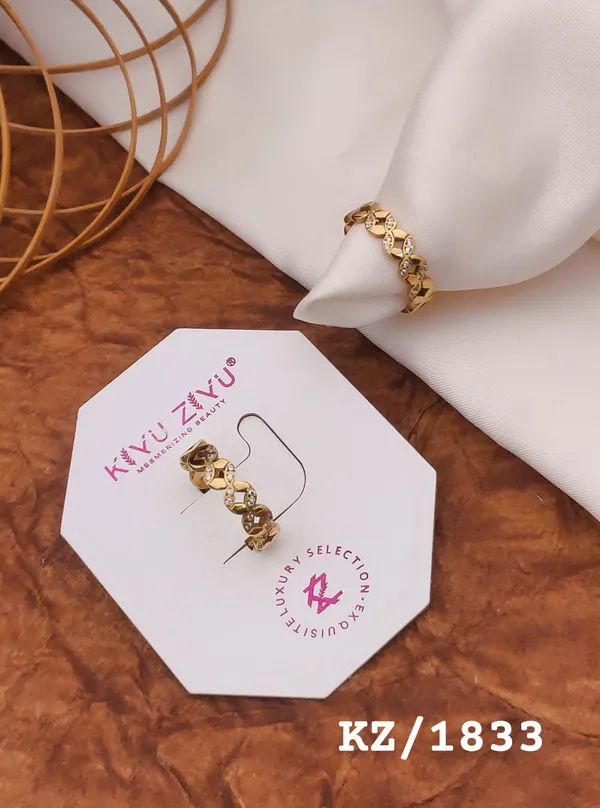 Gold-Toned_Skull_Design_Ring_Set
