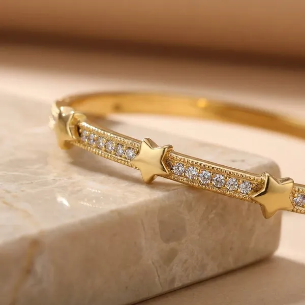 Kiyi_Ziyi_Exclusive_Collection_Gold-Plated_Star-Studded_Bangle_Set_(Model_6632)