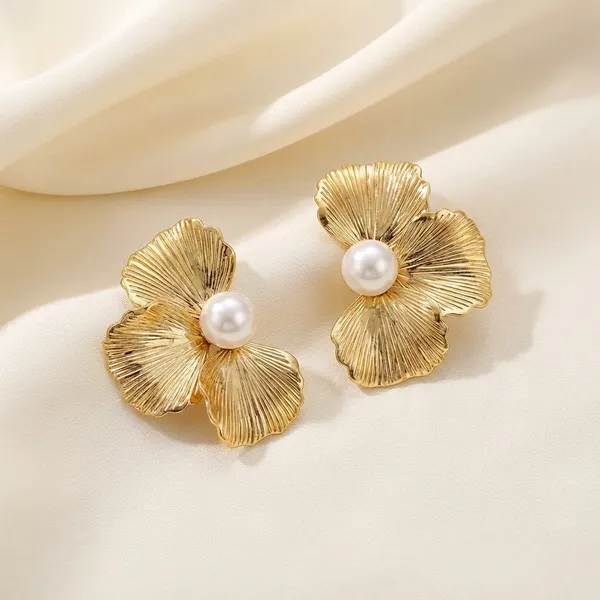 Gold_Tone_Floral_Earrings_With_Pearl_Accents