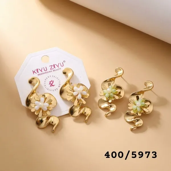 Gold-Toned_Floral_Earrings_With_Green_Center_Stone