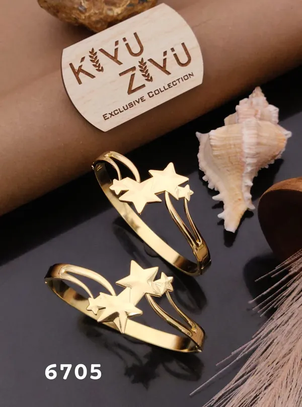 Kyuzivu_Star_Shooting_Gold-Toned_Bracelet_Set_-_Pack_Of_2