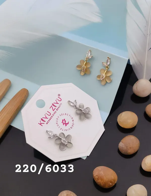 Floral_Crystal_Drop_Earrings_-_Gold_And_Silver_Combo