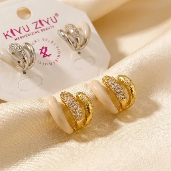 Sparkling_Stacked_Hoop_Earrings_Set_-_Gold_&_Silver_Tone