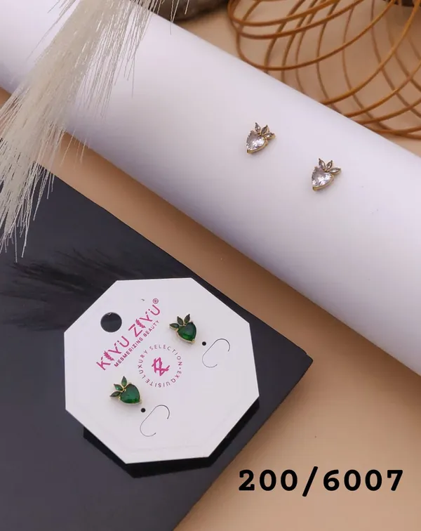 Elegant_Pearl_&_Crystal_Heart_Stud_Earrings_With_Green_Apple_Accents