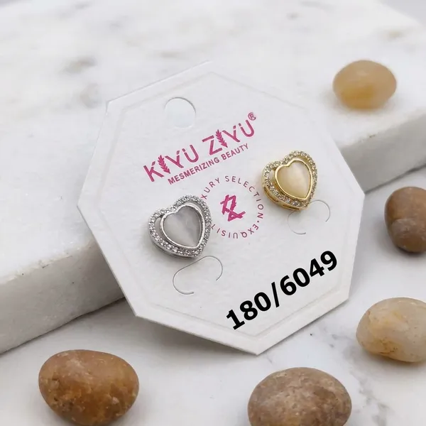 Heart-Shaped_Stud_Earrings_Set_-_Gold_And_Silver_Tone