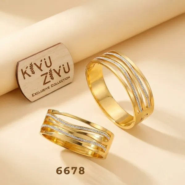 Kiyu_Ziyu_Exclusive_Collection_Gold-Toned_Bangle_Set_With_Crystal_Embellishments_(Model_6678)