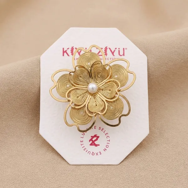 Golden_Floral_Brooch_With_Pearl_Center