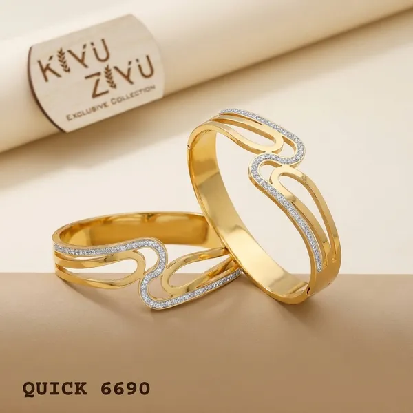 Kivu_Zivu_Exclusive_Collection_Gold-Toned_Couple_Rings_With_Crystal_Accents_-_Quick_6690