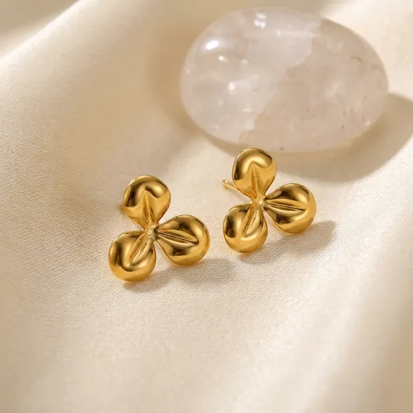 Gold-Toned_Floral_Stud_Earrings