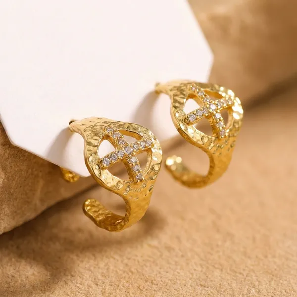 Elegant_Gold-Plated_Irregular_Shape_Ring