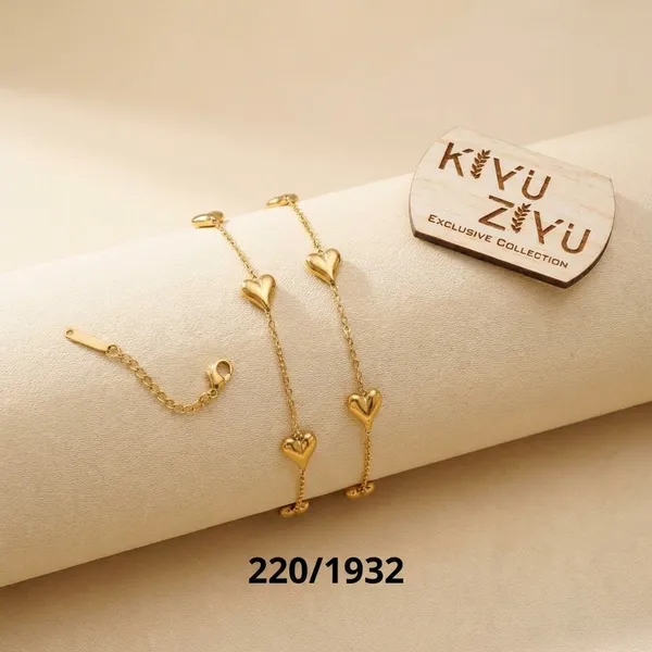 Kavu_Zuvu_Exclusive_Collection_Gold_Heart_Charm_Bracelet_And_Anklet_Set