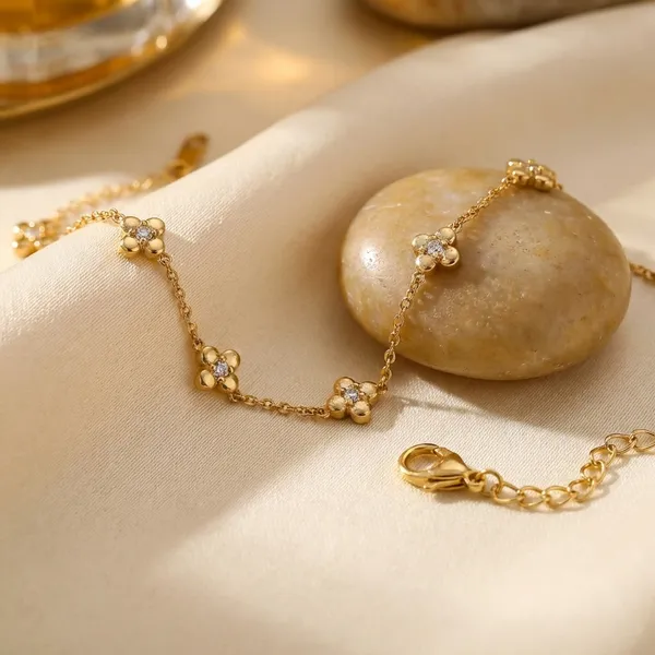 Kiyu_Ziyu_Exclusive_Collection_Golden_Floral_Charm_Bracelet_And_Anklet_Set
