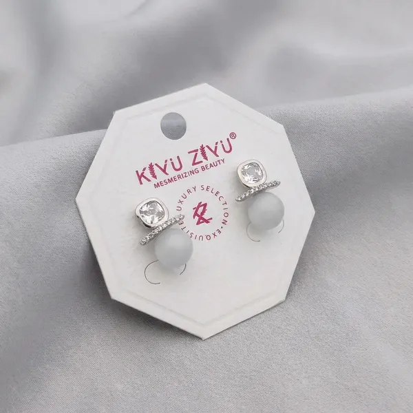 Elegant_Crystal_Pearl_Drop_Earrings