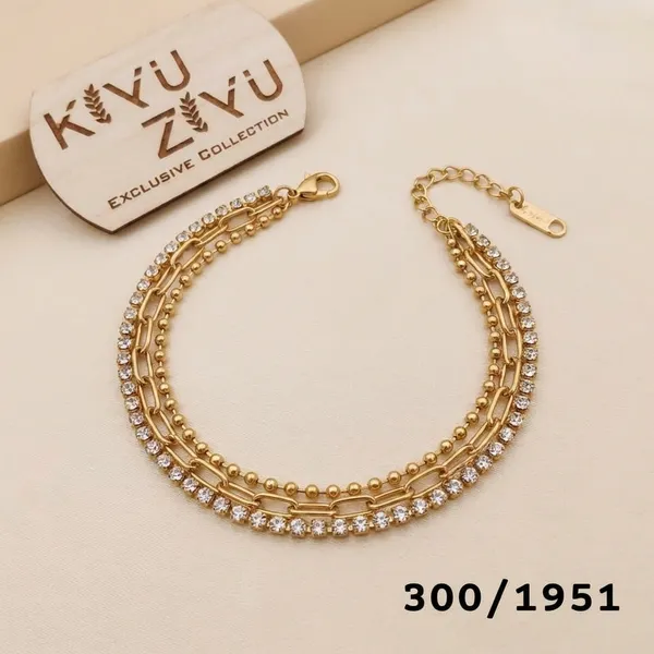 Kiyu_Ziyu_Exclusive_Collection_-_Gold_Tone_Layered_Anklet_Set_With_Crystal_Embellishments