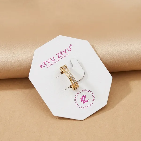 Elegant_Gold-Toned_Crystal_Embellished_Ring