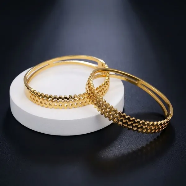 Kyu_Zyu_Exclusive_Collection_Gold-Toned_Mesh_Bracelet_Bangle_Set_-_Plain_6711