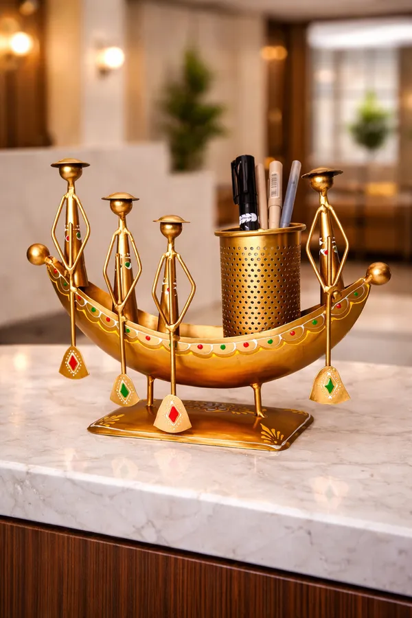 Golden_Copper_Metal_Boat_Pen_Showpiece_For_Office_Desk
