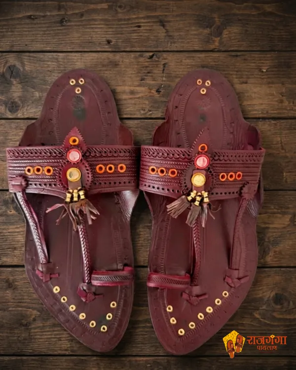 Brown_Leather_Bandhiv_Kapshi_Kolhapuri_Chappal_For_Men