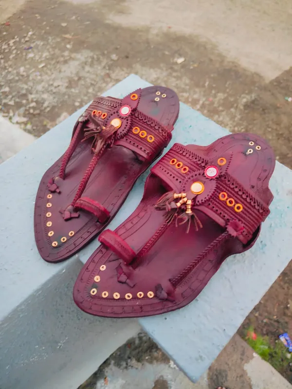 Brown_Leather_Bandhiv_Kapshi_Kolhapuri_Chappal_For_Men
