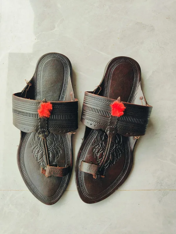 Dark_Brown_Leather_Peshvai_Kapshi_Kolhapuri_Chappal_For_Men