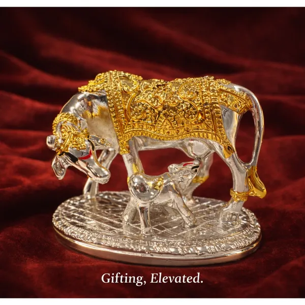 Golden_Silver_Plated_Kamdhenu_Cow_And_Calf_Idol_With_Gold_Enamel_For_Pooja_And_Gifting