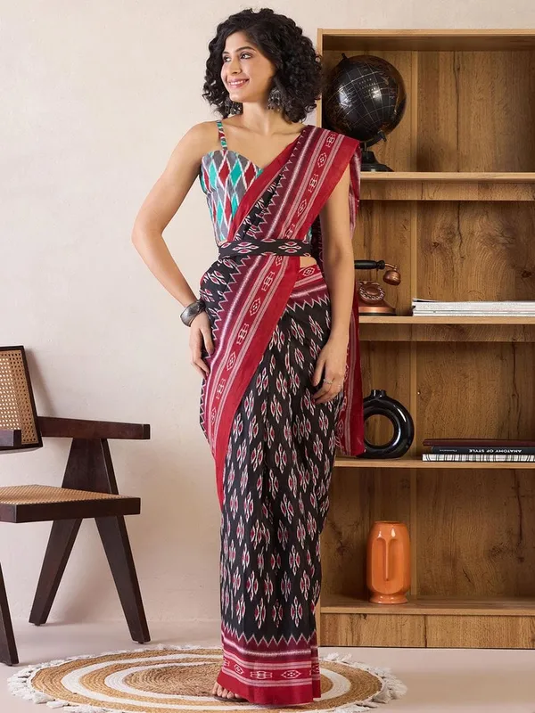 Black_And_Maroon__Minute_Ready_To_Wear_Mul_Cotton_Digital_Printed_Saree_With_Pocket_For_Women_&_Girl'S