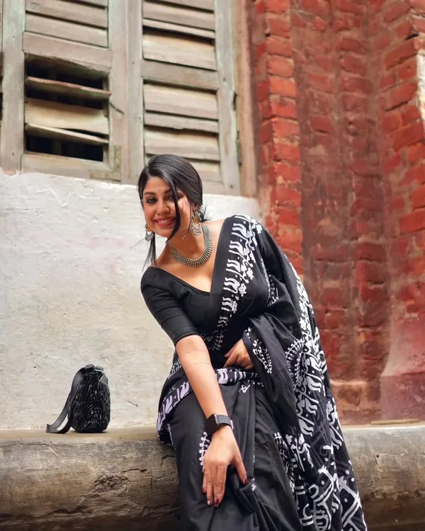 Black_-Minute_Ready_To_Wear__Cotton_Saree_For_Women_&_Girl'S
