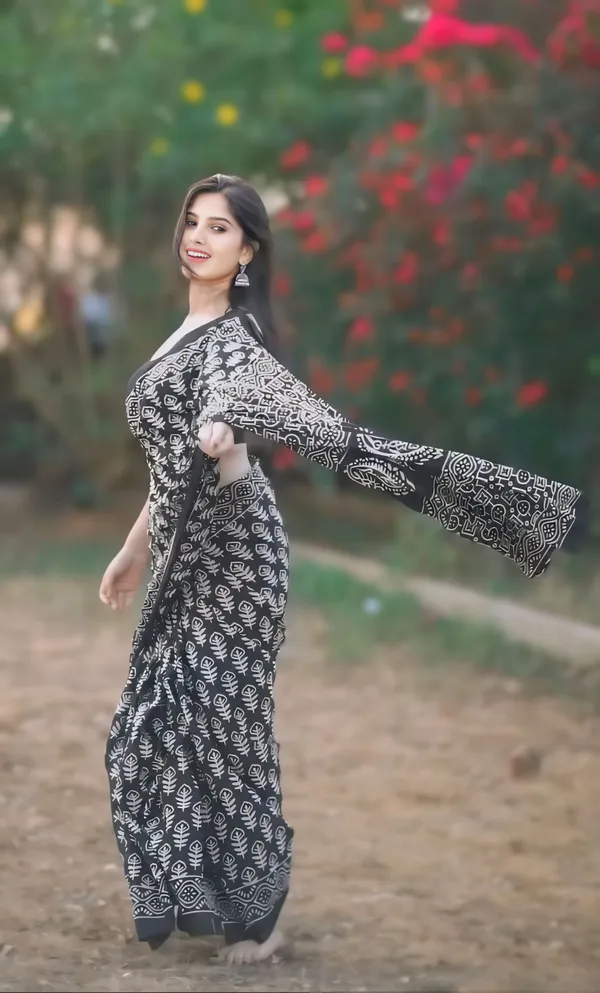 Black__-Minute_Ready_To_Wear__Cotton_Saree_For_Women_&_Girl'S