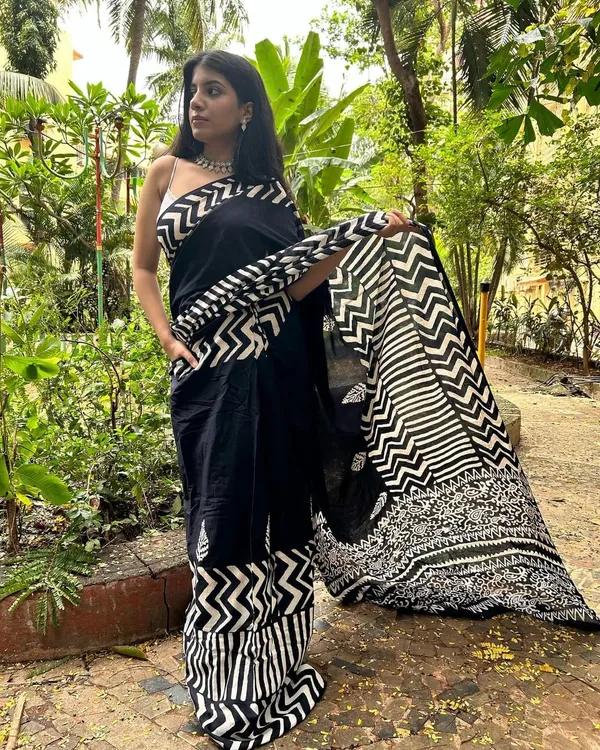 Black__Minute_Ready_To_Wear__Mul_Cotton_Digital_Printed_Saree_With_Pocket_For_Women_&_Girl'S