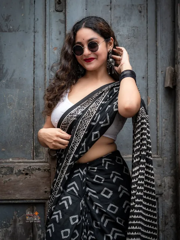 Black__Minute_Ready_To_Wear__Mul_Cotton_Digital_Printed_Saree_With_Pocket_For_Women_&_Girl'S