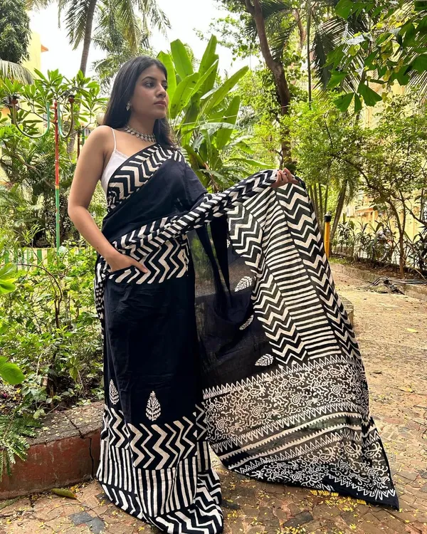 Black__Minute_Ready_To_Wear__Mul_Cotton_Digital_Printed_Saree_With_Pocket_For_Women_&_Girl'S