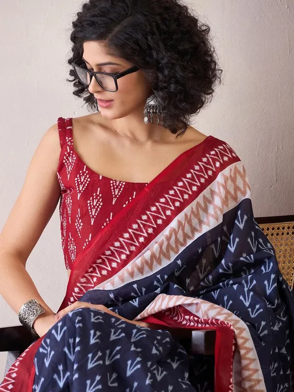 Blue_And_Maroon__Minute_Ready_To_Wear_Mul_Cotton_Digital_Printed_Saree_With_Pocket_For_Women_&_Girl'S