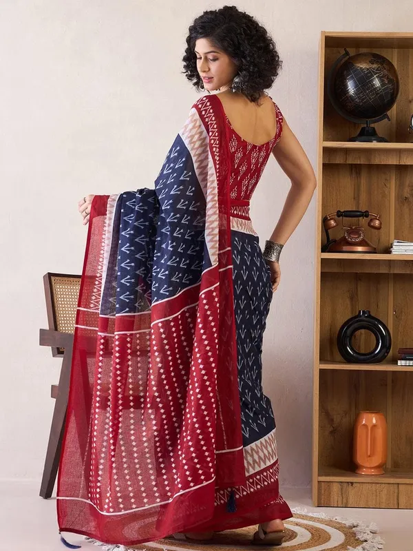 Blue_And_Maroon__Minute_Ready_To_Wear_Mul_Cotton_Digital_Printed_Saree_With_Pocket_For_Women_&_Girl'S